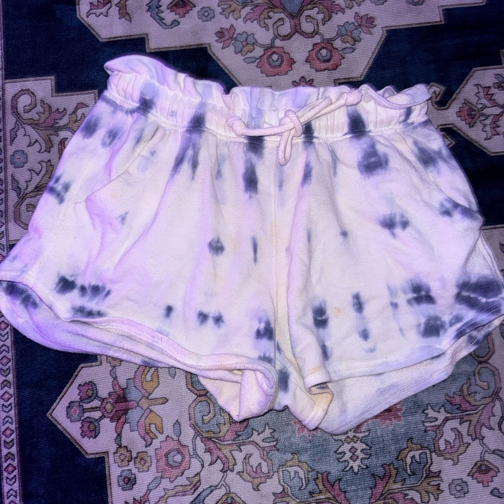Soft cotton tie die target shorts
